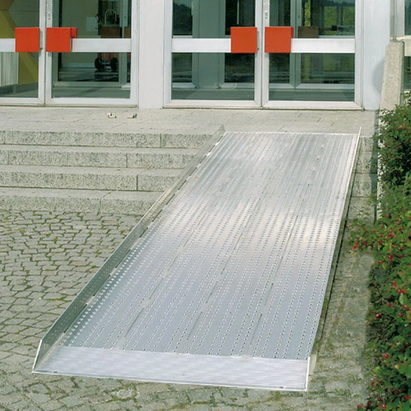 Rampe d'accès PMR pour seuils de portes